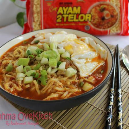 Resep Mie Ramen Telur Kari Pedas oleh Rahma OveKitch  DapurMasak.com